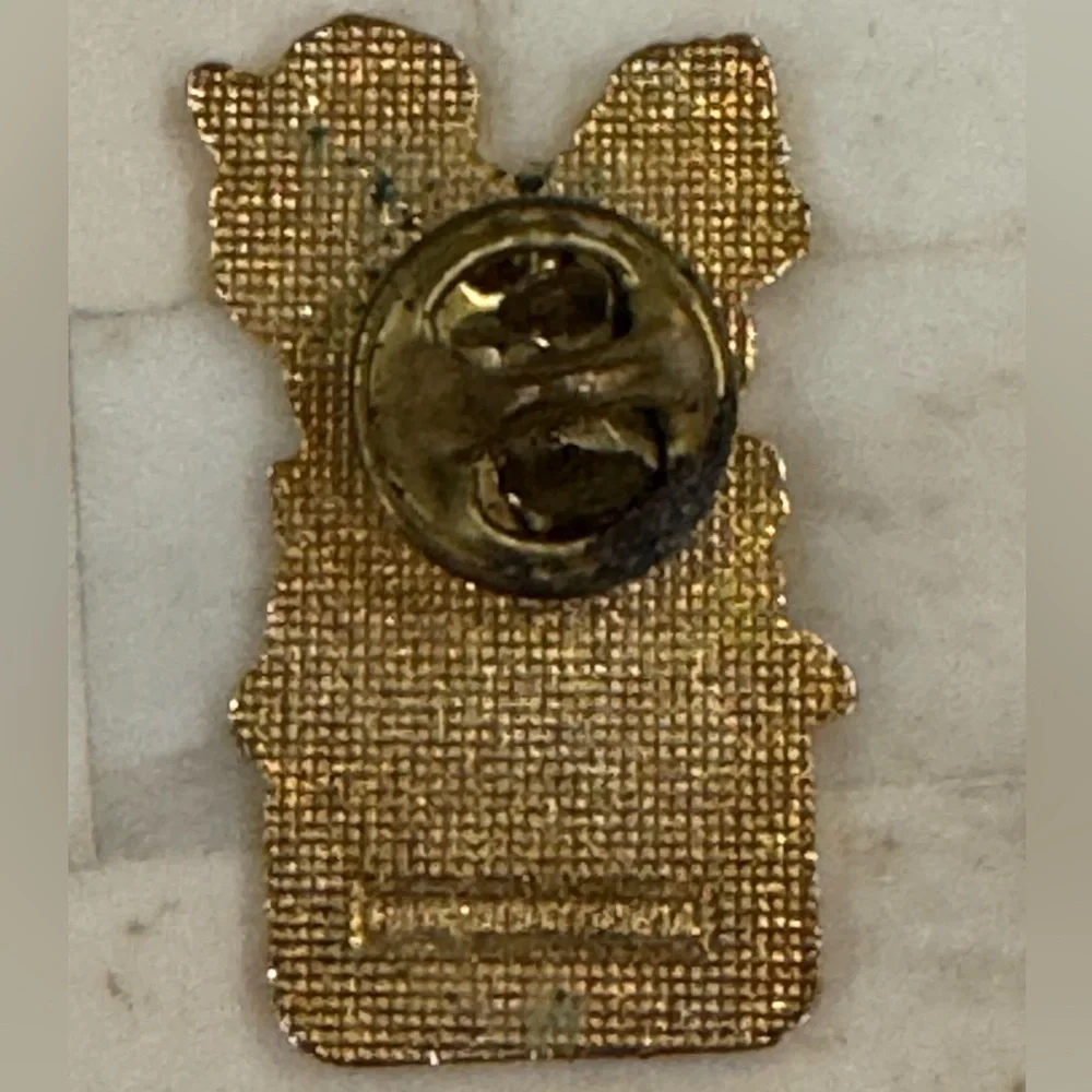 Chip & Dale Rescue Rangers Gold and Red Linited Edition Disney Pin NWOT